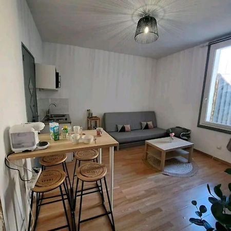 Logement Cosy Pour 4, Wifi, Centre Ville Montpellier Exteriör bild